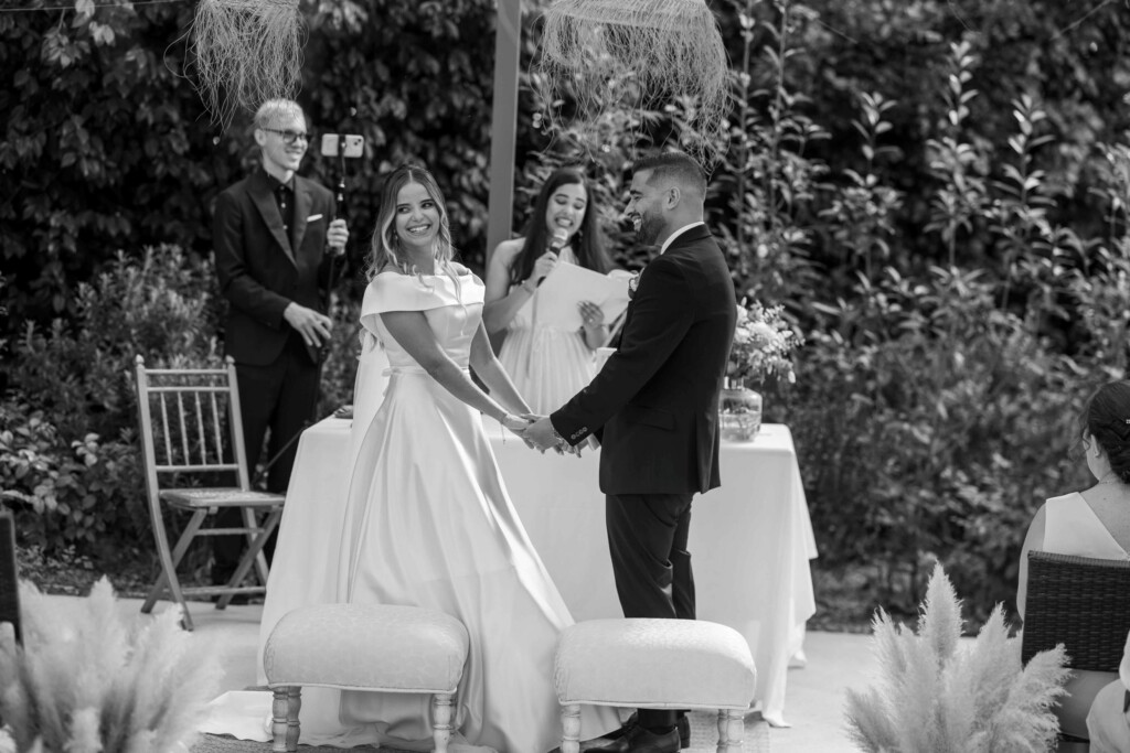 The Oath Leaf | Celebrant - Autumn Symbolic Wedding Ceremony at Quinta Entre Vinhas in Portugal
